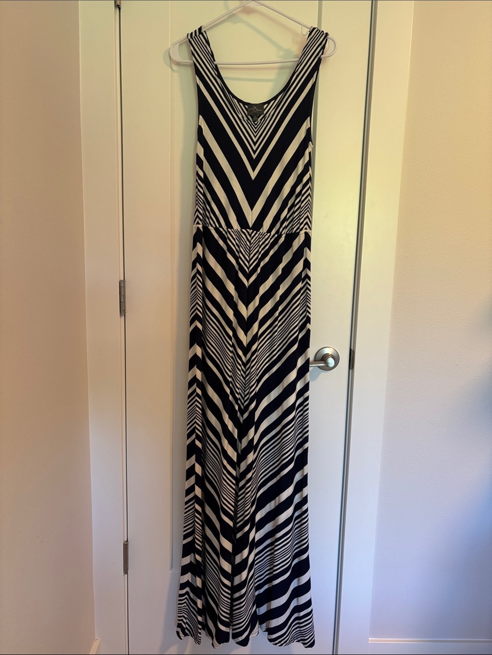 Sleeveless Navy and White Chevron Maxi Dress